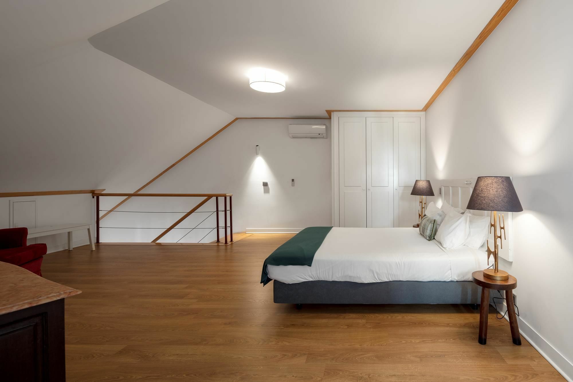Lisbon Serviced Apartments - Chiado Emenda Luaran gambar